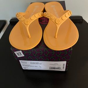 Tory Burch studded jelly sandals sunburst. Size 6
